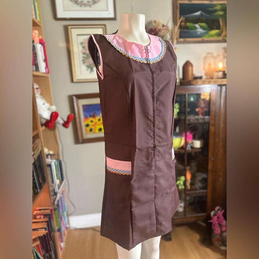 Deadstock 1960 1970 polyamid brown & pink vintage midcentury house dress gingham